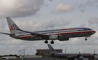 N820NN @ KMIA - Boeing 737-800 - by Mark Pasqualino