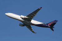 HB-IQA @ EBBR - Flight SN463 is climbing from RWY 25R