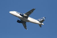 YR-ASB @ EBBR - Flight RO372 is climbing from RWY 25R