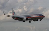 N950AN @ KMIA - Boeing 737-800 - by Mark Pasqualino