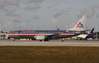 N802NN @ KMIA - Boeing 737-800 - by Mark Pasqualino