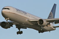 N664UA photo, click to enlarge