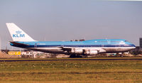 PH-BUU @ EHAM - KLM - by Henk Geerlings
