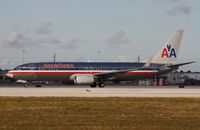 N840NN @ KMIA - Boeing 737-800 - by Mark Pasqualino