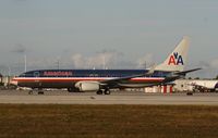 N927AN @ KMIA - Boeing 737-800 - by Mark Pasqualino