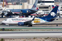 XA-GOL @ LAX - Aeroméxico XA-GOL (FLT AMX19) taxiing to the gate after arrival from Mexico City. - by Dean Heald