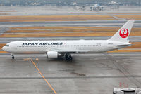 JA659J @ RJTT - NikonD200+TAMRON SP AF 70-200mm F/2.8 Di LD [IF]