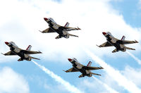87-0319 @ KNXX - Thunderbird One leading the diamond formation at NAS Willow Grove, PA.