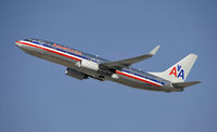 N846NN @ KLAX - Departing LAX on 25R - by Todd Royer