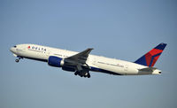 N701DN @ KLAX - Departing LAX on 25R - by Todd Royer