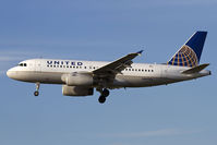 N847UA @ LAX - United Airlines N847UA (FLT UAL798) from Los Cabos Int'l (MMSD/SJD) on short final to RWY 25L.