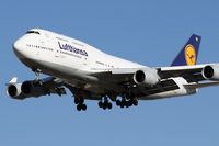 D-ABVZ @ KORD - Short final for 28 - by John Meneely