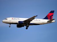N338NB @ KBOI - East approach @ KBOI