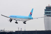 HL8251 @ VIE - Korean Air Cargo