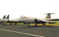 MM6798 @ EHGR - Italian AF at Open House Gilze Rijen AB  2002 - by Henk Geerlings