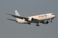 PH-AHY @ EBBR - Arrival of flight JAF304 to RWY 02