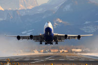 EI-XLB @ LOWS - Transaero