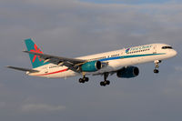 G-OOOX @ LOWS - Thomson Airways (First Choice)