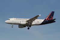 OO-SSK @ EBBR - Flight SN2624 is descending to RWY 25L
