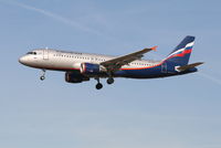 VP-BZO @ EBBR - Arrival of flight SU235 to RWY 25L - by Daniel Vanderauwera