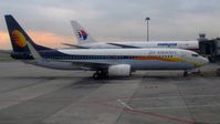 VT-JGU @ KUL - Jet Airways - by tukun59@AbahAtok