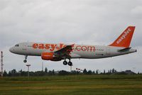 G-EZTW photo, click to enlarge G-EZTW photo, click to enlarge