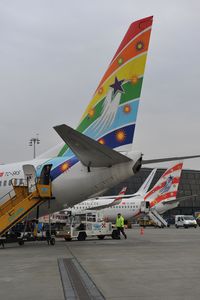 TC-SKS @ LOWW - Sky Boeing 737-800 - by Dietmar Schreiber - VAP