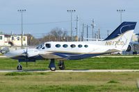 N617CC @ KSAT - Taxiing to 21 - by RWB