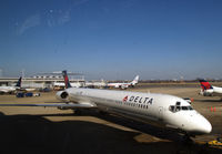 N930DN @ KDCA - DCA, VA - by Ronald Barker