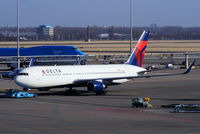 N186DN @ EHAM - Delta Airlines - by Chris Hall