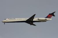 N907DE @ TPA - Delta MD-88