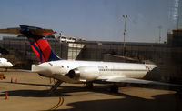 N930DN @ KDCA - DCA, VA - by Ronald Barker