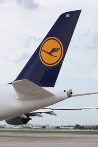 D-AIMD @ MCO - Lufthansa A380 tall tail