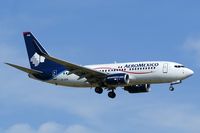 EI-DRE @ KSAT - On approach 12R