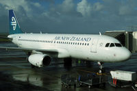 ZK-OJS @ NZAA - At Auckland - by Micha Lueck