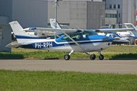 PH-RPH @ EHAM - Waiting in the sun. - by Connector