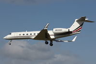 N534QS @ EGLL - Netjets 2006 Gulfstream Aerospace GV-SP (G550), c/n: 5103 at Heathrow