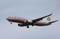 N802NN @ KORD - Boeing 737-800 - by Mark Pasqualino
