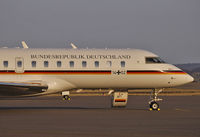 14 02 @ EDDR - Came in and is waiting for Chancellor Angela (Angie) Merkel. - by Wilfried_Broemmelmeyer