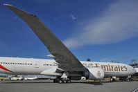 A6-ECE @ LOWW - Emirates Boeing 777-300 - by Dietmar Schreiber - VAP