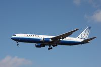 N657UA @ KORD - Boeing 767-300 - by Mark Pasqualino