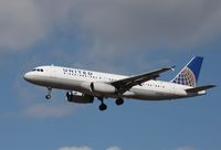 N424UA @ KORD - Airbus A320
