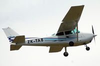ZK-TAB @ NZTG - At Tauranga - by Micha Lueck