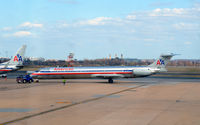 N76201 @ KDCA - DCA, VA - by Ronald Barker