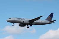 N478UA @ KORD - Airbus A320
