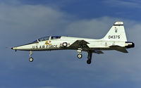 66-4375 @ KIWA - on final - by Friedrich Becker