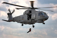 ZH855 @ EGXW - Rescue demonstration - by glider