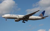 N220UA @ KORD - Boeing 777-200