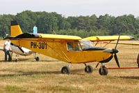 PH-3U1 @ EHHV - Being towed.