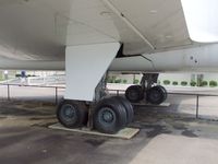 N880EP - The undercarriage of N880EP - by Guitarist